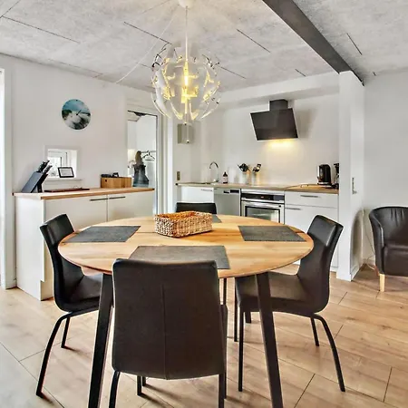 Apartamento Ilka - 2-3km From The Sea By Interhome